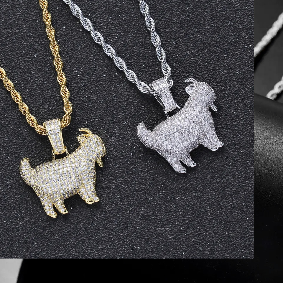 thumbnail image 2 of 10k Yellow Gold $100 Dollar Money Pendant & 20" Rope Chain Set – Italian Made, No Stone 2 of 4